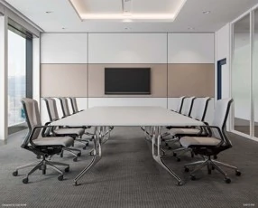 MTNDS　／会議テーブル