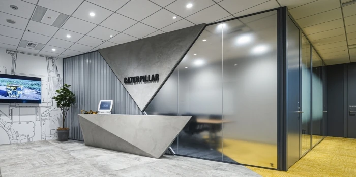 キャタピラージャパン合同会社