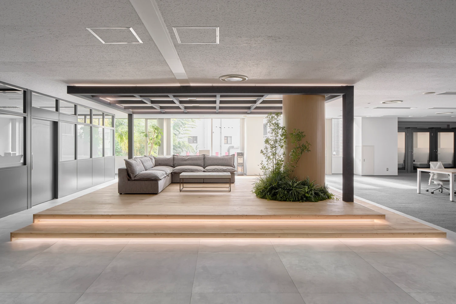 フューチャー・アンティークス株式会社