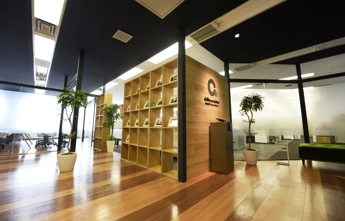 【オフィスコンセプト】見晴らしの良さを活かした、空間と憩いを感じるコミュニケーションオフィス