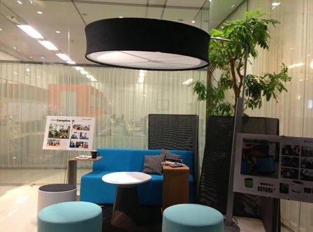 仕事場をホームのようなリラックスした空間に。