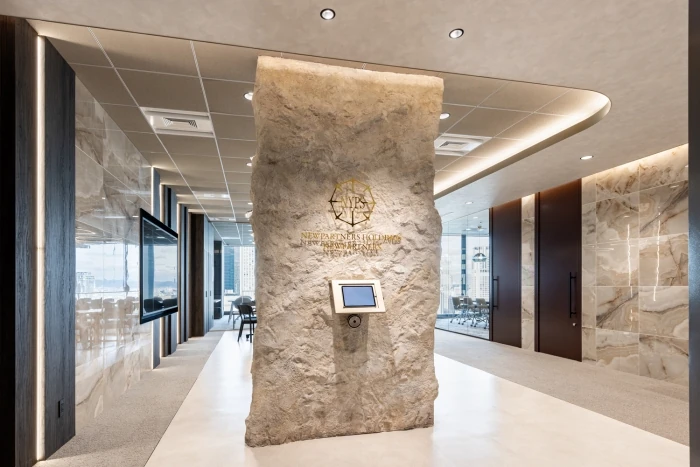 介護・福祉業界のイメージを覆す、信頼感と高級感のあるオフィス