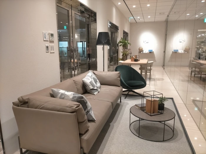 BOURG（ブール）