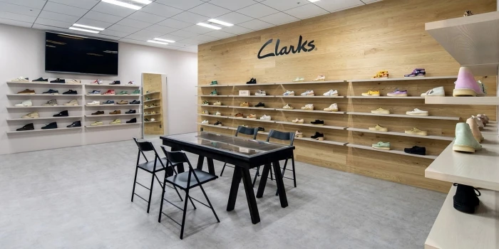 クラークスジャパン株式会社