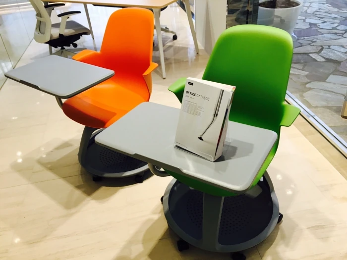 ■会議からセミナーまでシーンに合わせ活用できる「Node」