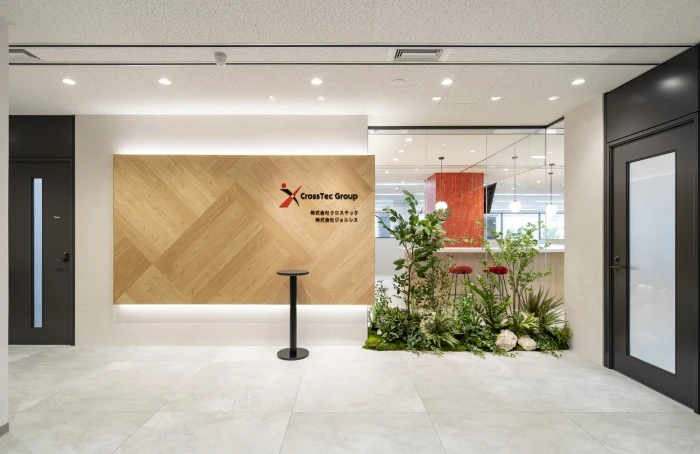 株式会社クロステック/株式会社ジェニシス