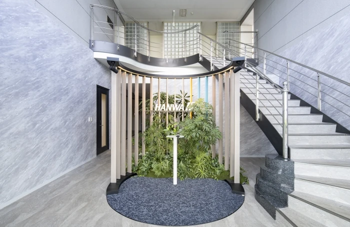 阪和工材株式会社