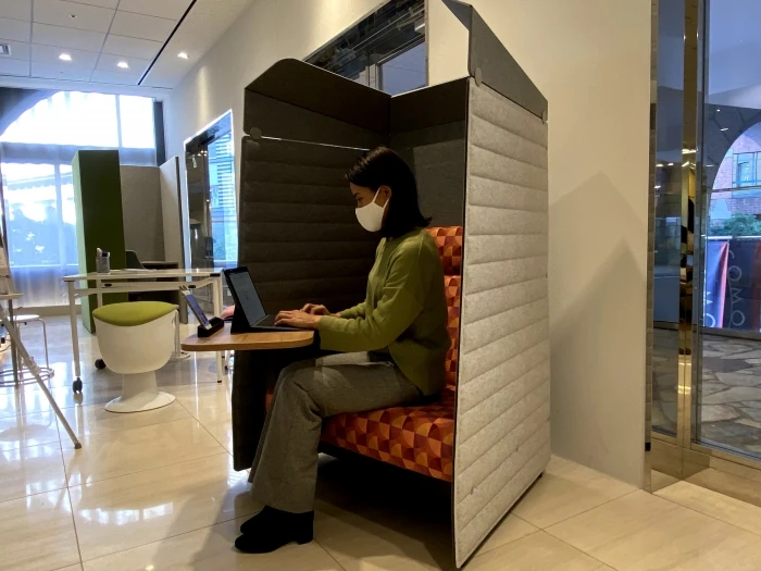 ■ソファブース「inTent（インテント）デスク 」