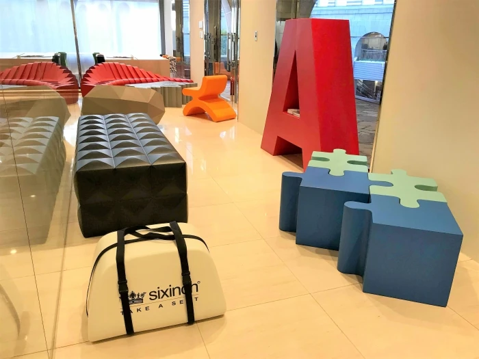 斬新なデザインとカラー、独自のコーティング技術を持つ「sixinch（シックスインチ）」