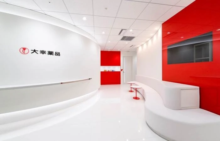 【オフィスコンセプト】 カフェを中心とした社内外のコミュニケーションオフィス　-人が自然と集う「場所」-