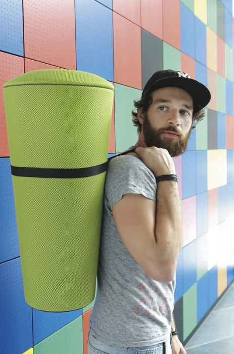 オフィスに新しい「動き」を提案するモバイルファニチャー