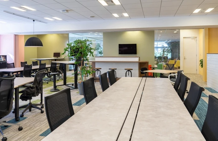 リニューアルオフィスのコンセプト『HOME+（ホームプラス）』