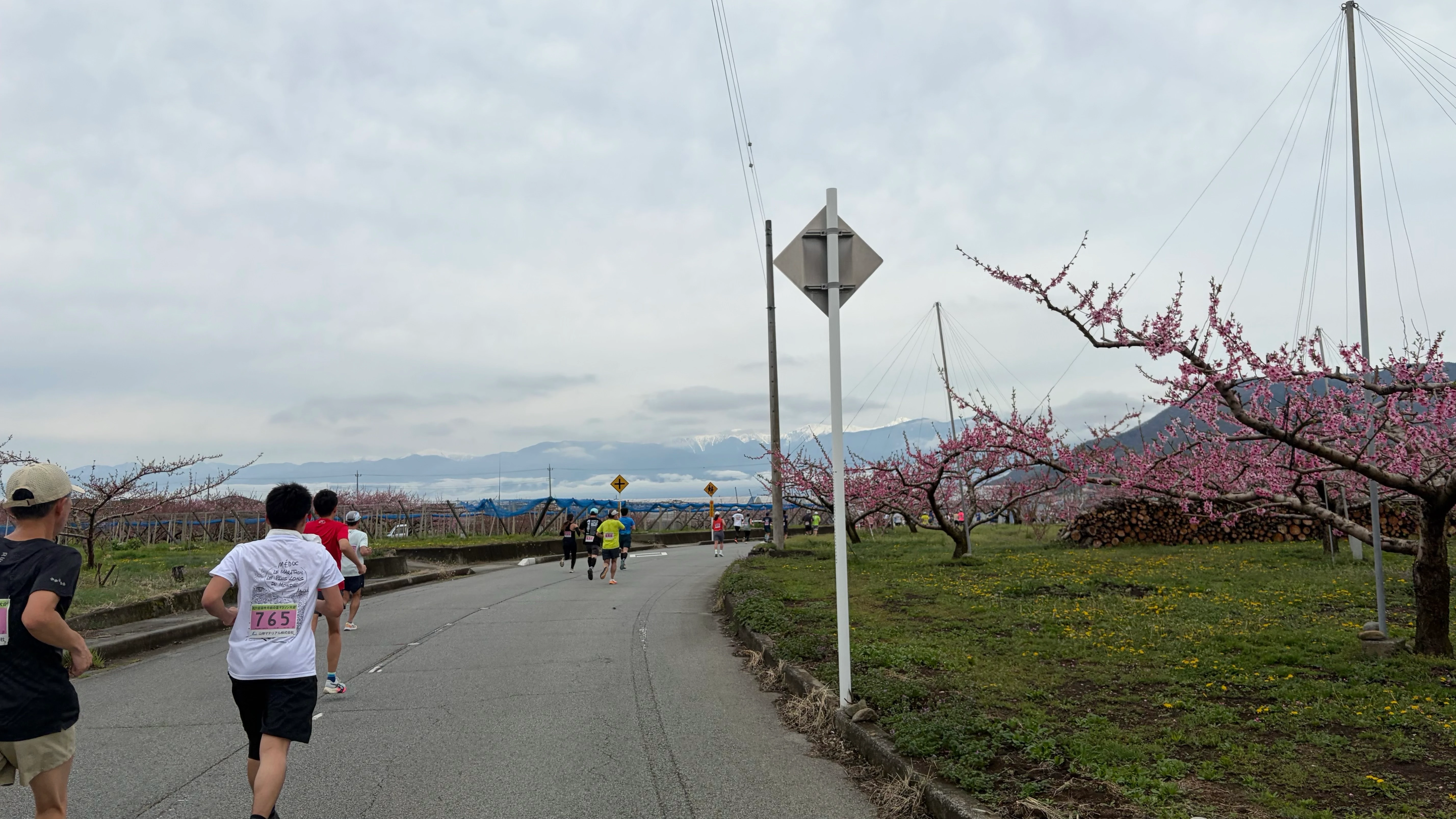 レース前半～立ちはだかるエンドレス登り坂～