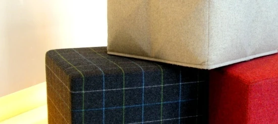 POPな色合いとフェルト独特の素材感