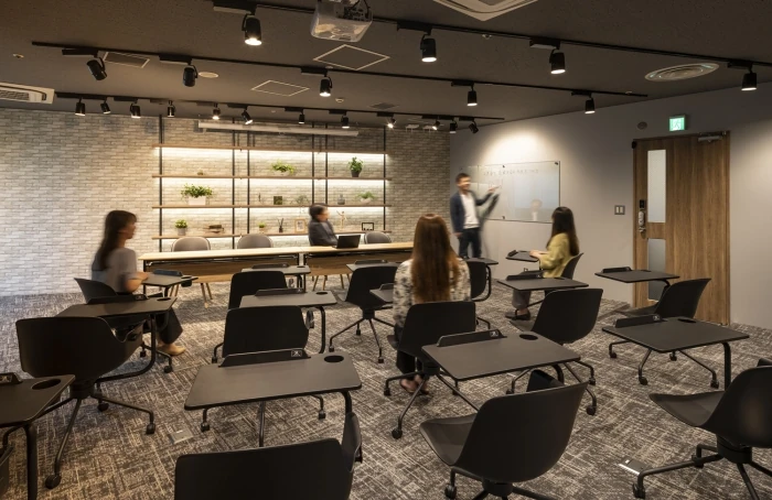 株式会社デジタルシフトウェーブ